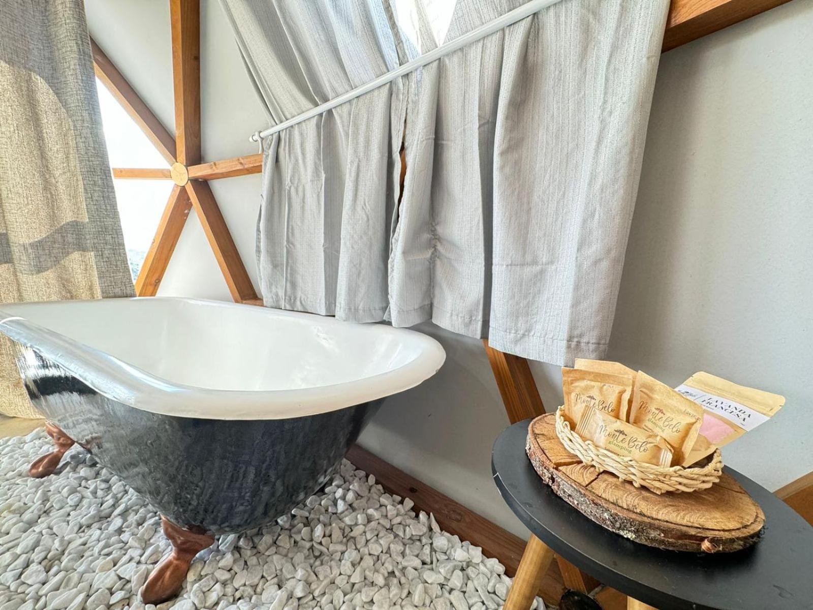 Domo Geodesico Com Ar-condicionado E Banheira Apartamento Campos do Jordão